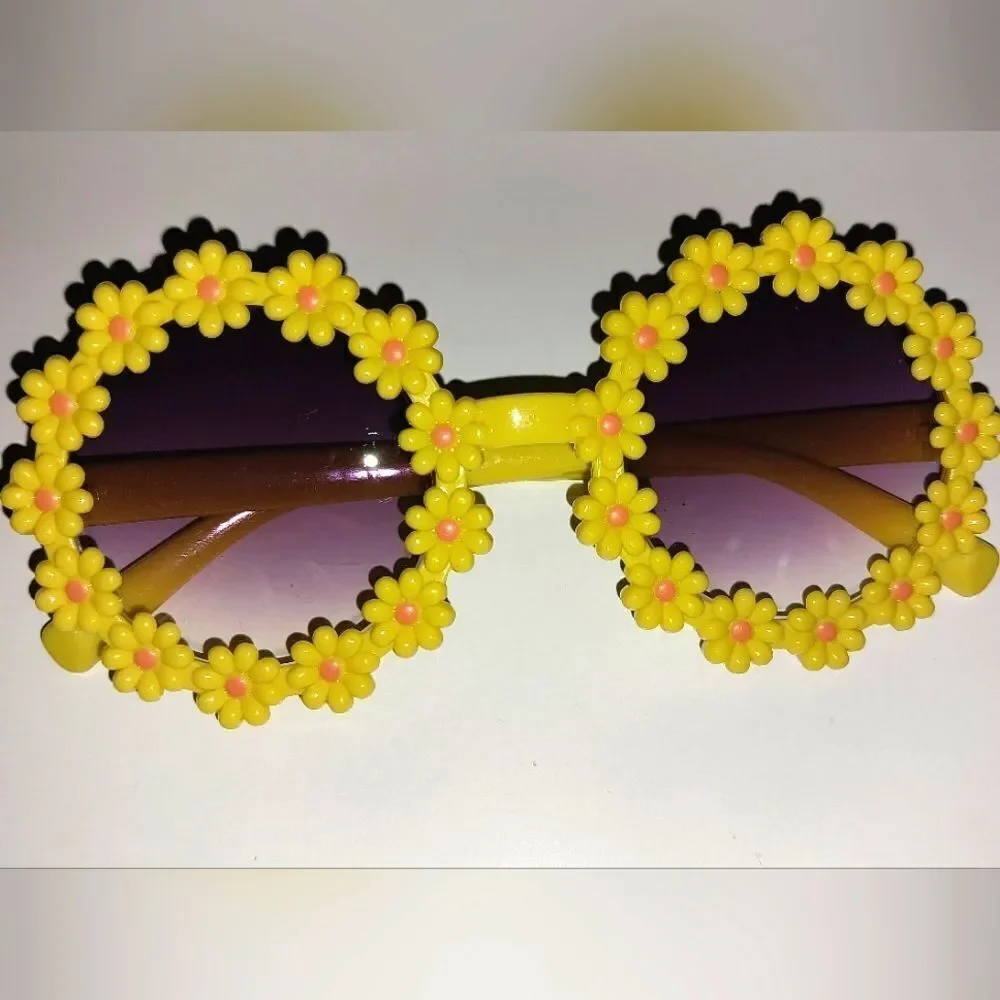 Yellow Super cute floral rim kids sunglasses